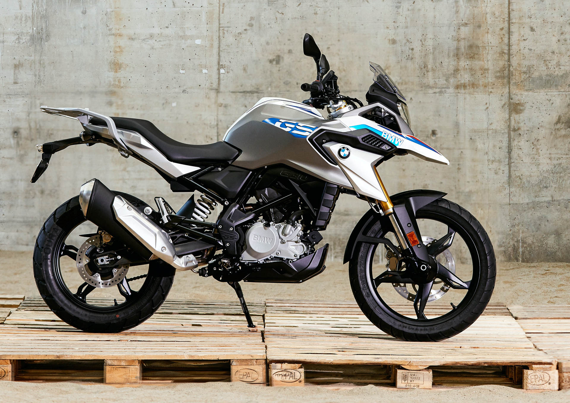 Can you ride a BMW G 310 GS with an A2 licence?